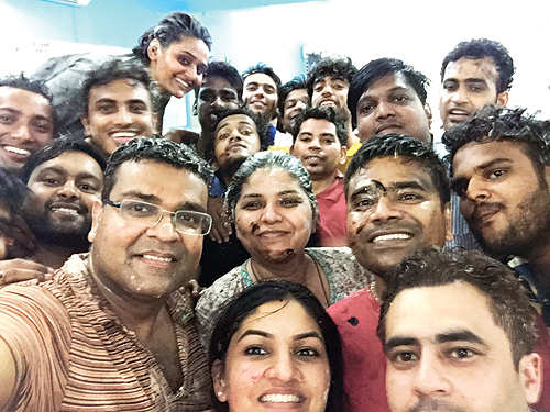 A cake-smashing session to create team bonding? Meet Droom's founder Sandeep Aggarwal