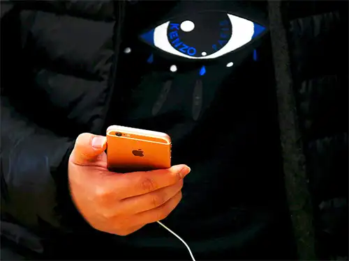 Apple to turn iPhone into hub of medical info