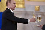 How Vladimir Putin spends his wealth about $70 billion