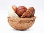 Handful of nuts daily cuts risk of heart disease, cancer