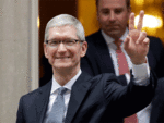 Apple CEO Tim Cook to deliver MIT's 2017 commencement address