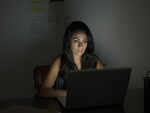 Female workers, take note! Working night shifts may put you at an increased risk of breast cancer