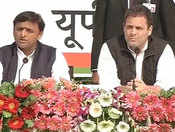 PM likes to peep into others' bathrooms: Rahul