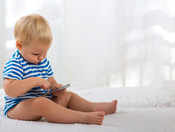 Parents, take note! Allowing your baby to play on smartphones can result in speech delay