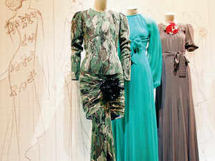 Fashion curation apps like  LimeRoad, WithMe, Voonik are carving a business out of recommending what to wear - Economic Times