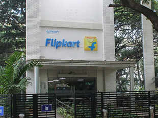 Flipkart laying off  underperforming staff - Economic Times