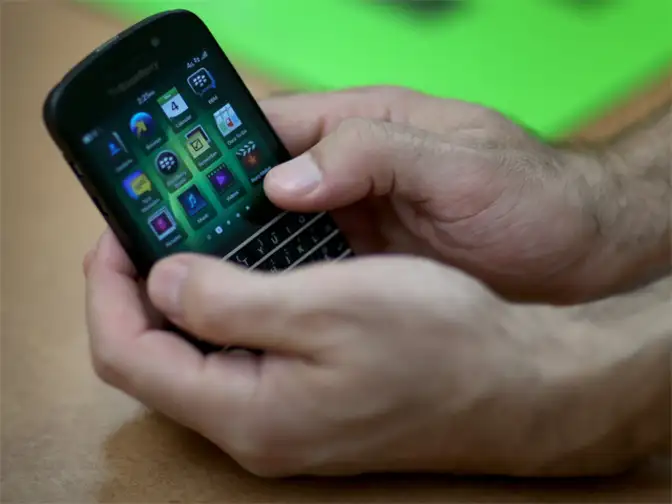 Telecom Companies, device makers slam local checks on imported Mobiles - Economic Times