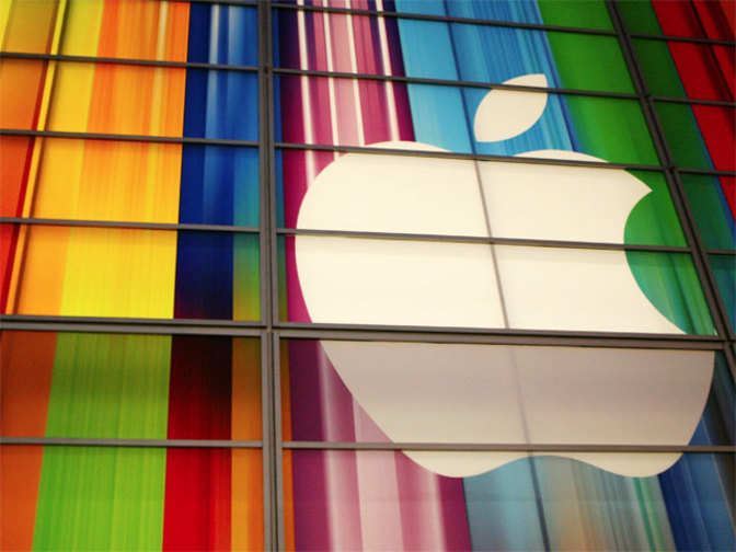 Apple pushes for compulsory  bundling and wants Indian retailers to stock on all its ‘i’s - Economic Times