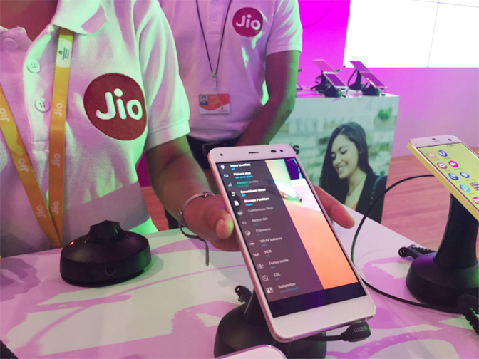 Reliance Jio  free services resulted in 20% revenue loss to telecom industry: Report - Economic Times