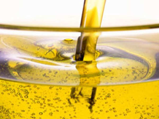Oils surpass dairy as  India's largest packaged food item, as consumers prioritise health over expenses - Economic Times
