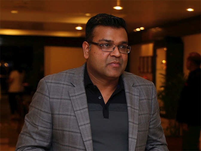 After MuSigma, another  unicorn couple heading for divorce: ShopClues founder Sandeep Aggarwal publicly takes on his estranged wife and founding partner