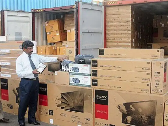 Pre-GST offers ensure leading consumer electronic retail chains rake in the moolah