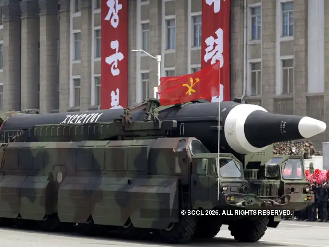 World nuclear powers improve their bombs while reducing arsenal