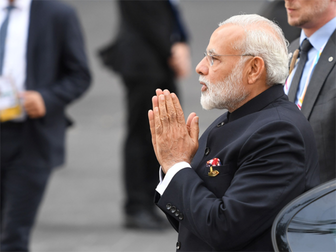 PM Narendra Modi holds bilaterals with Shinzo Abe, Justin Trudeau on sidelines of G20 - Economic Times