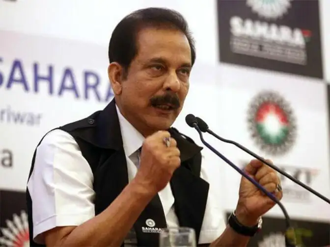 Supreme Court asks Sahara chief Subrata Roy to deposit Rs 1,500 crore by September 7