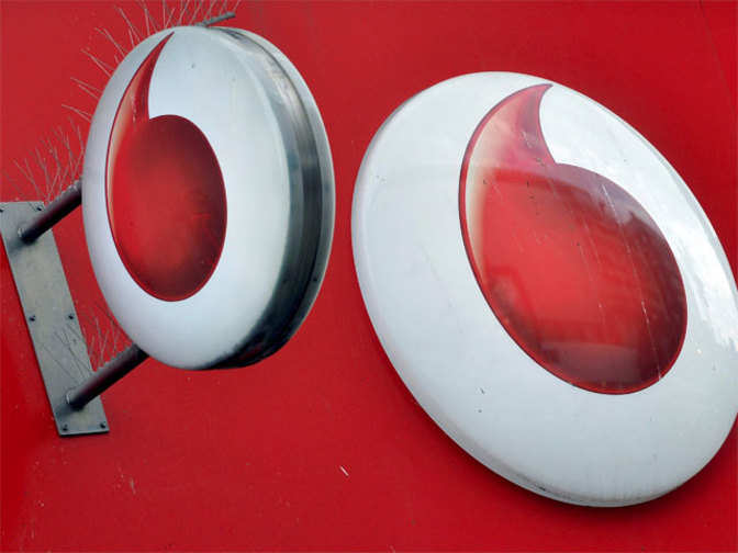Vodafone seeks government relief to face Jio's 4G phone freebies - Economic Times