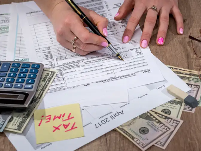 GST Return Filing: How to handle discounts and additional cost