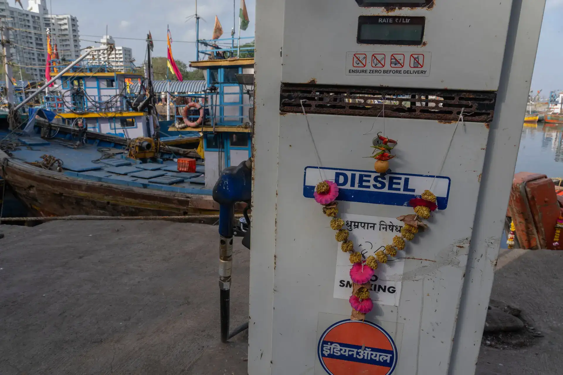 India wholesale inflation jumps to 8.3%, highest in 3-1/2 years on oil shock