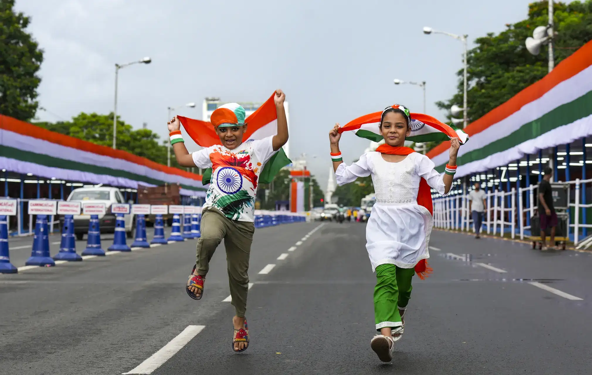 India’s shopping pulse beats loud on I-Day, hints festive revival