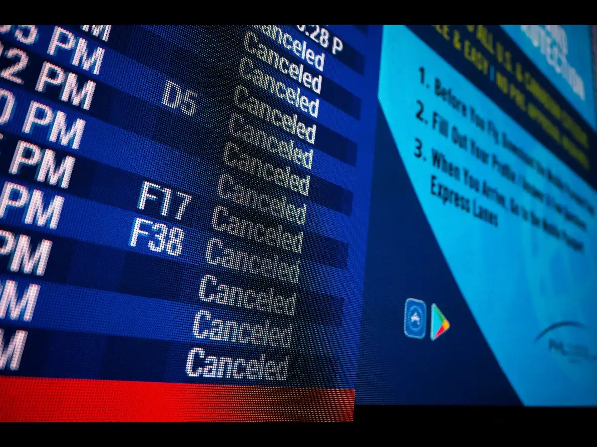 War on Iran brings Indian aviation to a standstill, over 170 flights cancelled