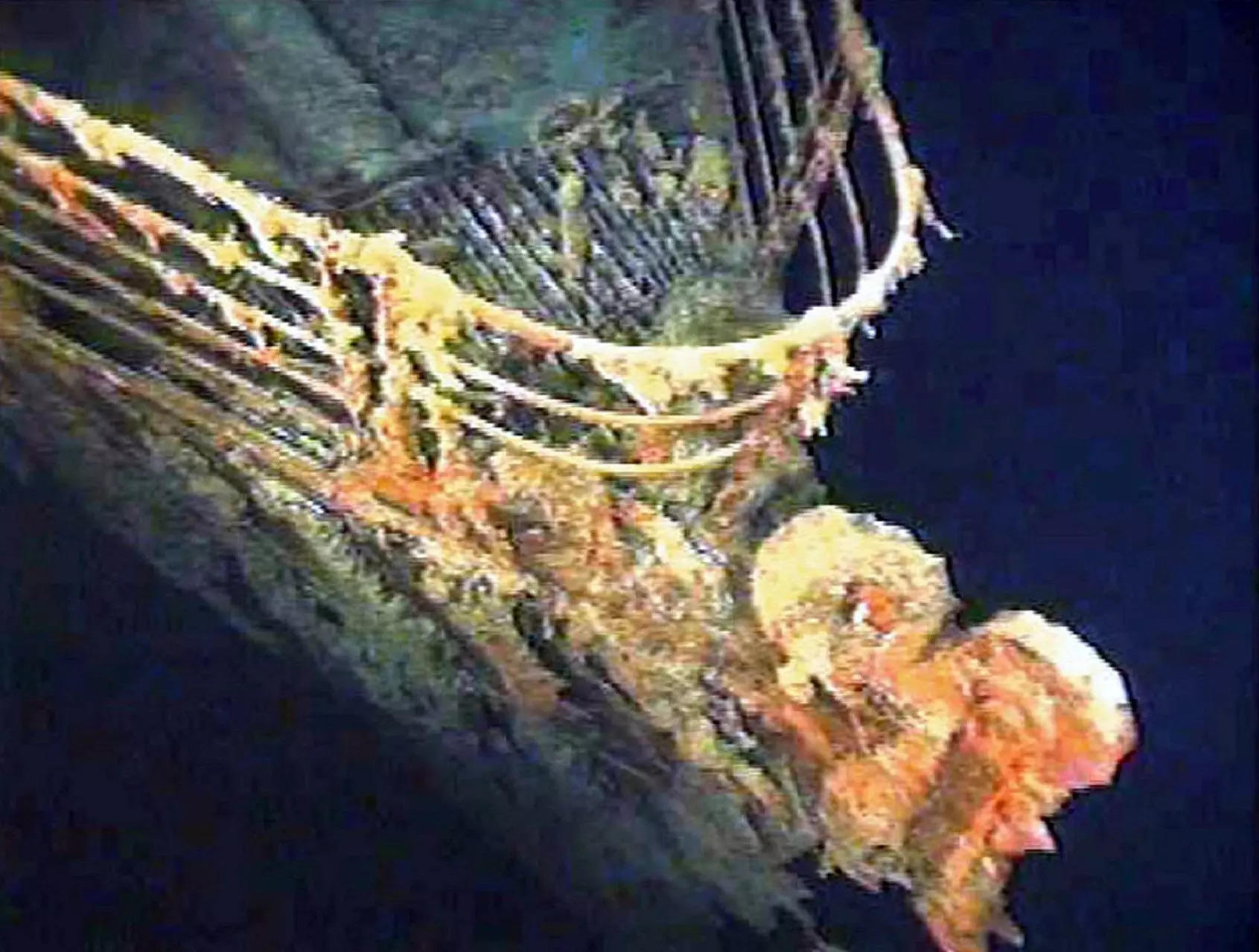 Submarine exploring Titanic wreck missing search underway