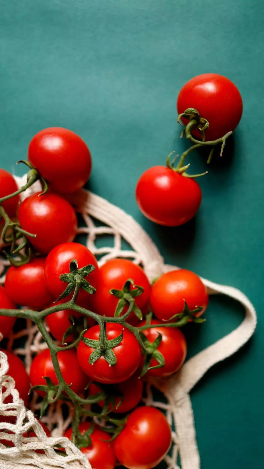 Tomato Wallpaper Stock Photo - Download Image Now - Bunch, Tomato, Food -  iStock