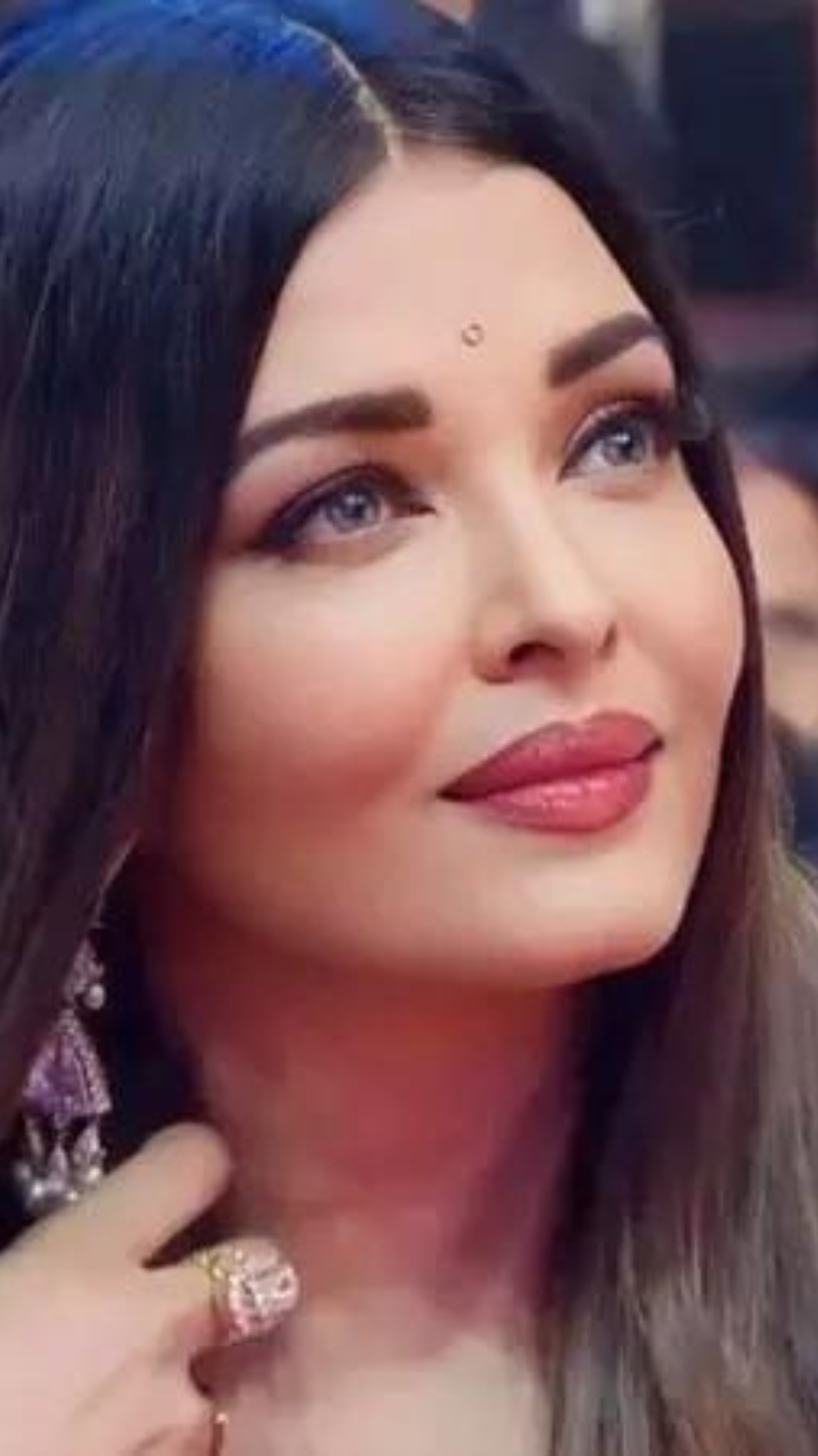 Price of Aishwarya Rai's ridiculously expensive wedding ring will blow your  mind