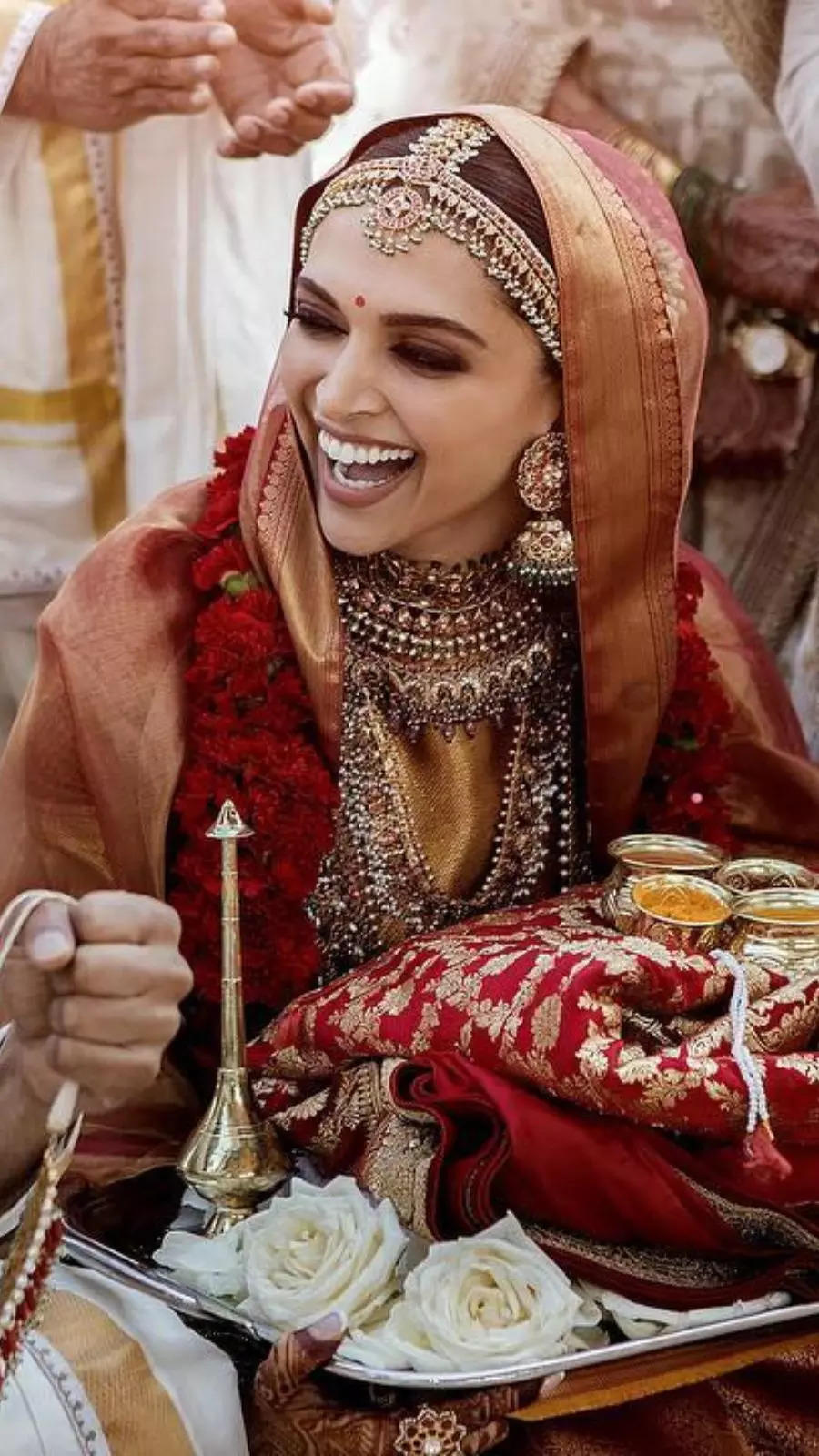 Akanksha Puri Inspired Gorgeous Traditional Wedding Outfits