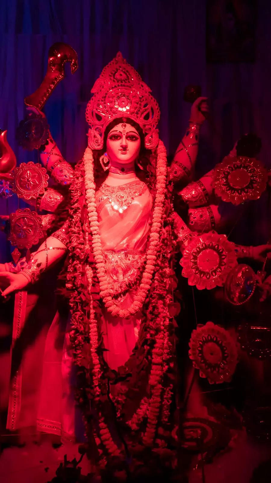 durga puja red saree: Durga Puja 2023: Celeb-inspired red sarees