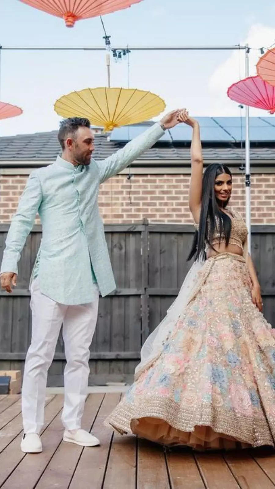 This couple colour-coordinated their wedding lehenga and sherwani in the  most BEAUTIFUL way ever - Times of India