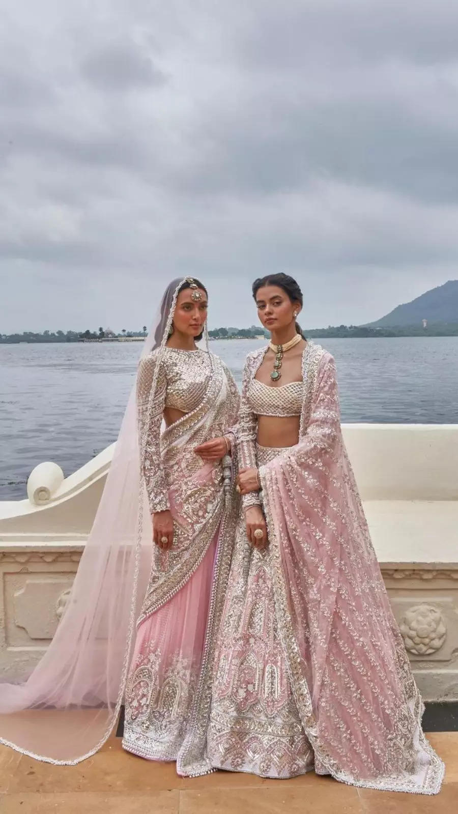 Bridal Lehenga: This bride stunned in a rouge pink lehenga inspired by  Rajasthani jharokhas | - Times of India