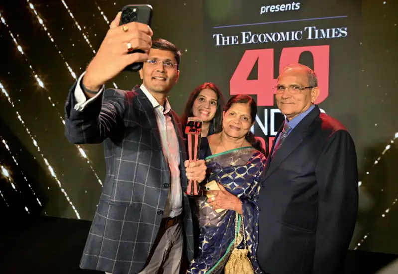 Honoree Nitesh Jain capturing a winning moment with family