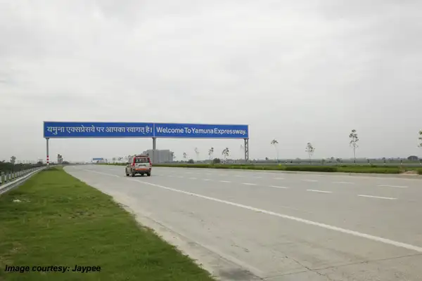 Yamuna Expressway: Interesting facts & pictures - The Economic Times