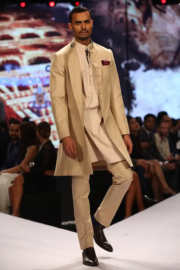 Saif Ali Khan walks the ramp for Raghavendra Rathore Saif Ali Khan walks the ramp for Raghavendra Rathore