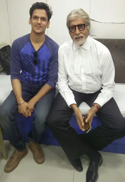 Vijay Varma, bad boy of 'Pink', can't get over his dinner with Big B at Jalsa! Vijay Varma, bad boy of 'Pink', can't get over his dinner with Big B at Jalsa!