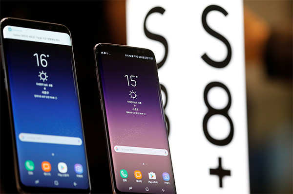 samsung s8 and 8 plus reuters