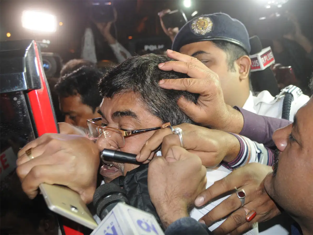CBI-Kolkata police face-off: face government