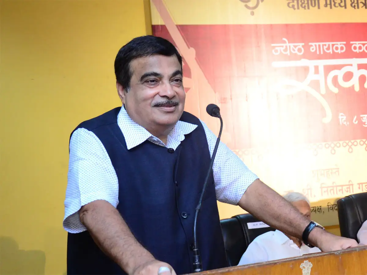 notices Nitin Gadkari, over pleas