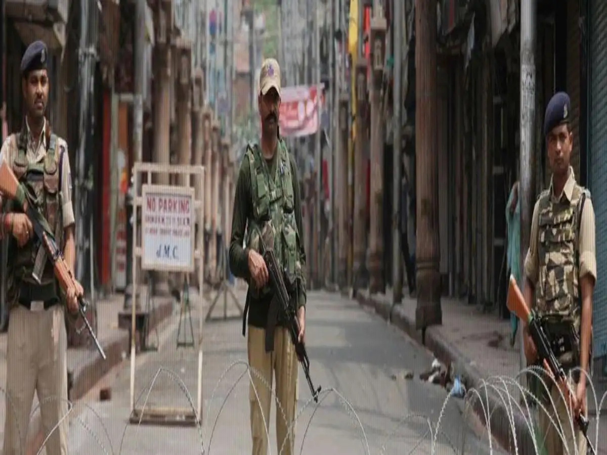 cent Kashmir free time restrictions,