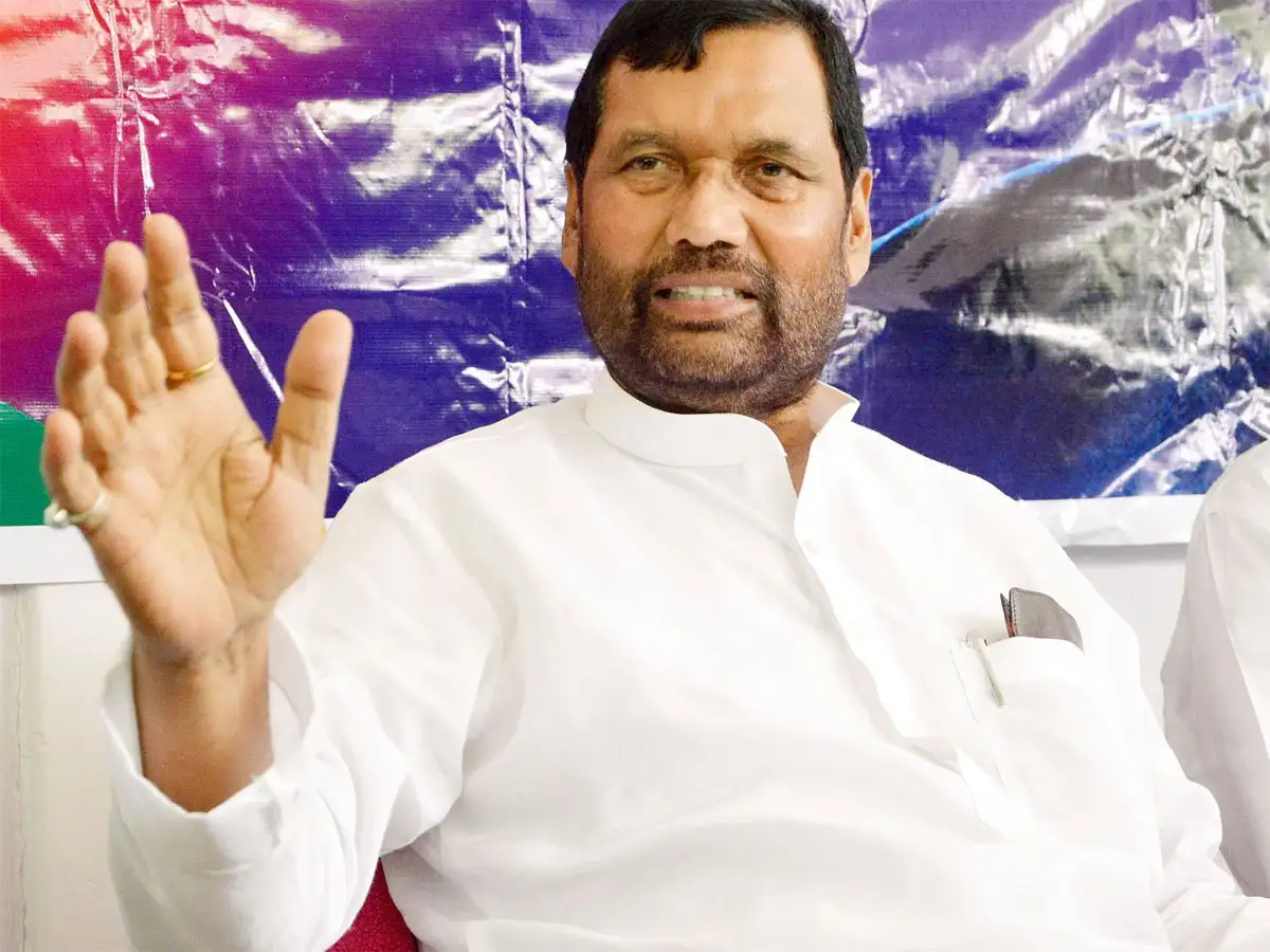 Vilas Paswan discuss consumer issues