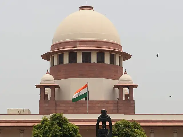 Ayodhya: notices threatening senior advocate