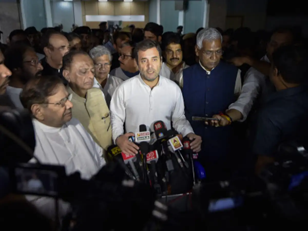 Rahul Gandhi condoles death people