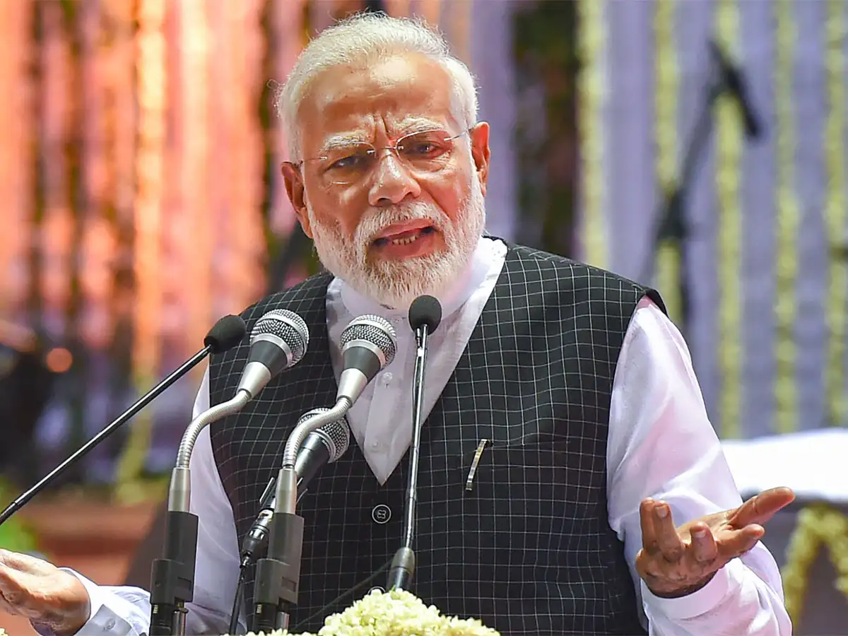 Narendra Modi lauds Sardar Patel's