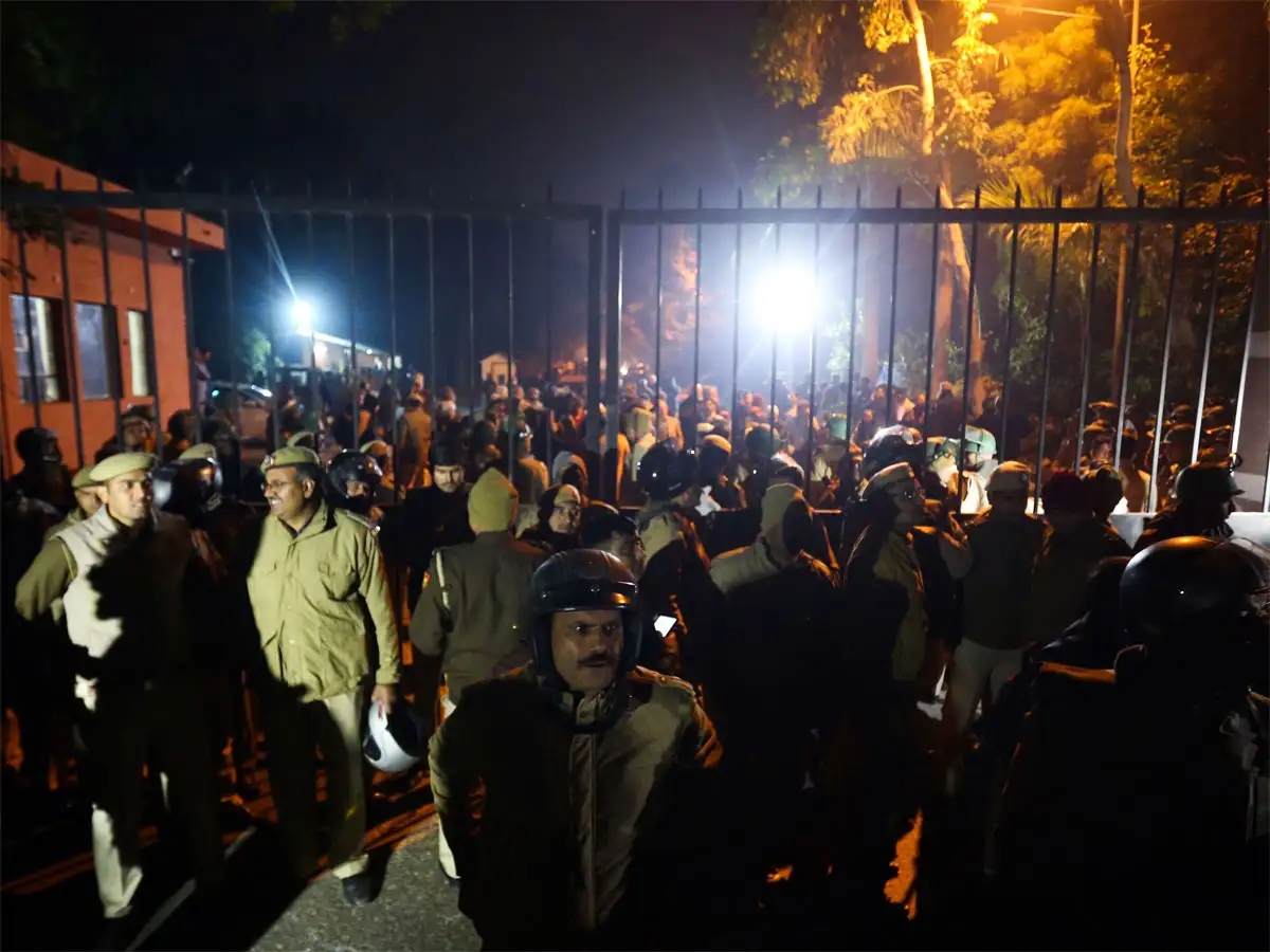 Delhi Police assure action against