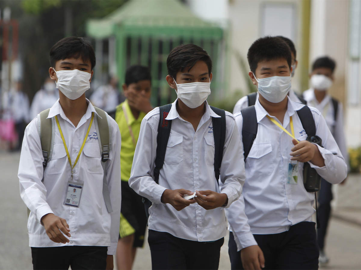 Coronavirus: Five million Wuhan residents are travelling, some possible disease carriers