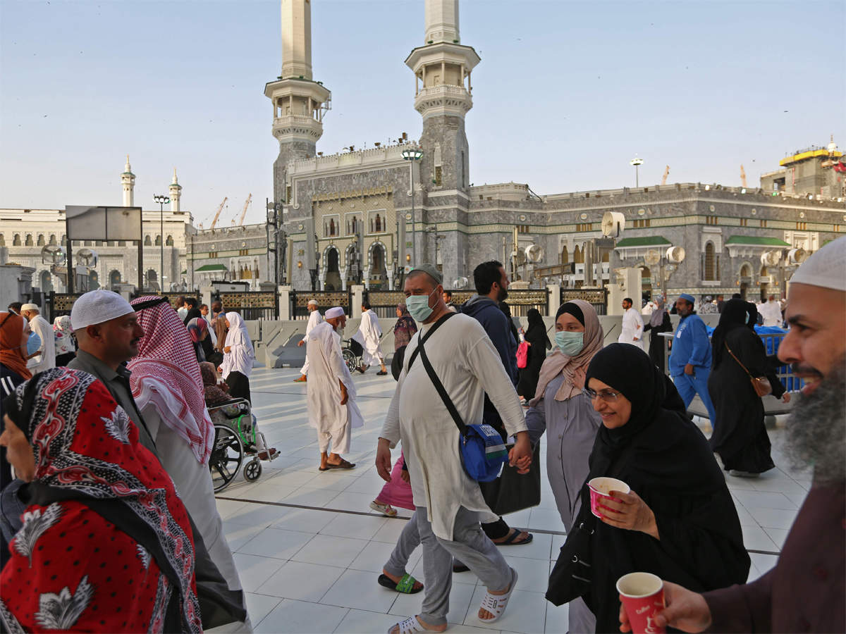 Coronavirus: Saudi Arabia temporarily suspends entry of GCC citizens to Mecca and Medina