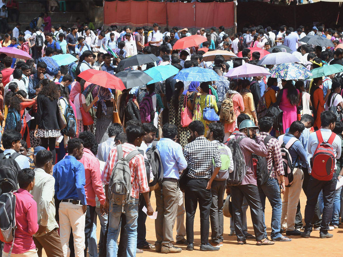 Marginal decline in number of jobseekers between 2015 and 2017