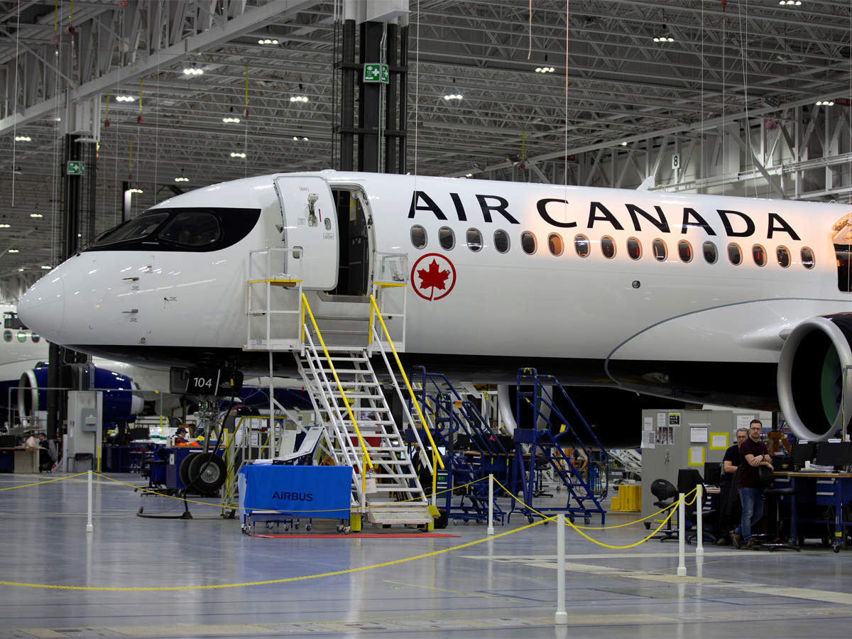 COVID-19: Air Canada to temporarily lay off half its workforce