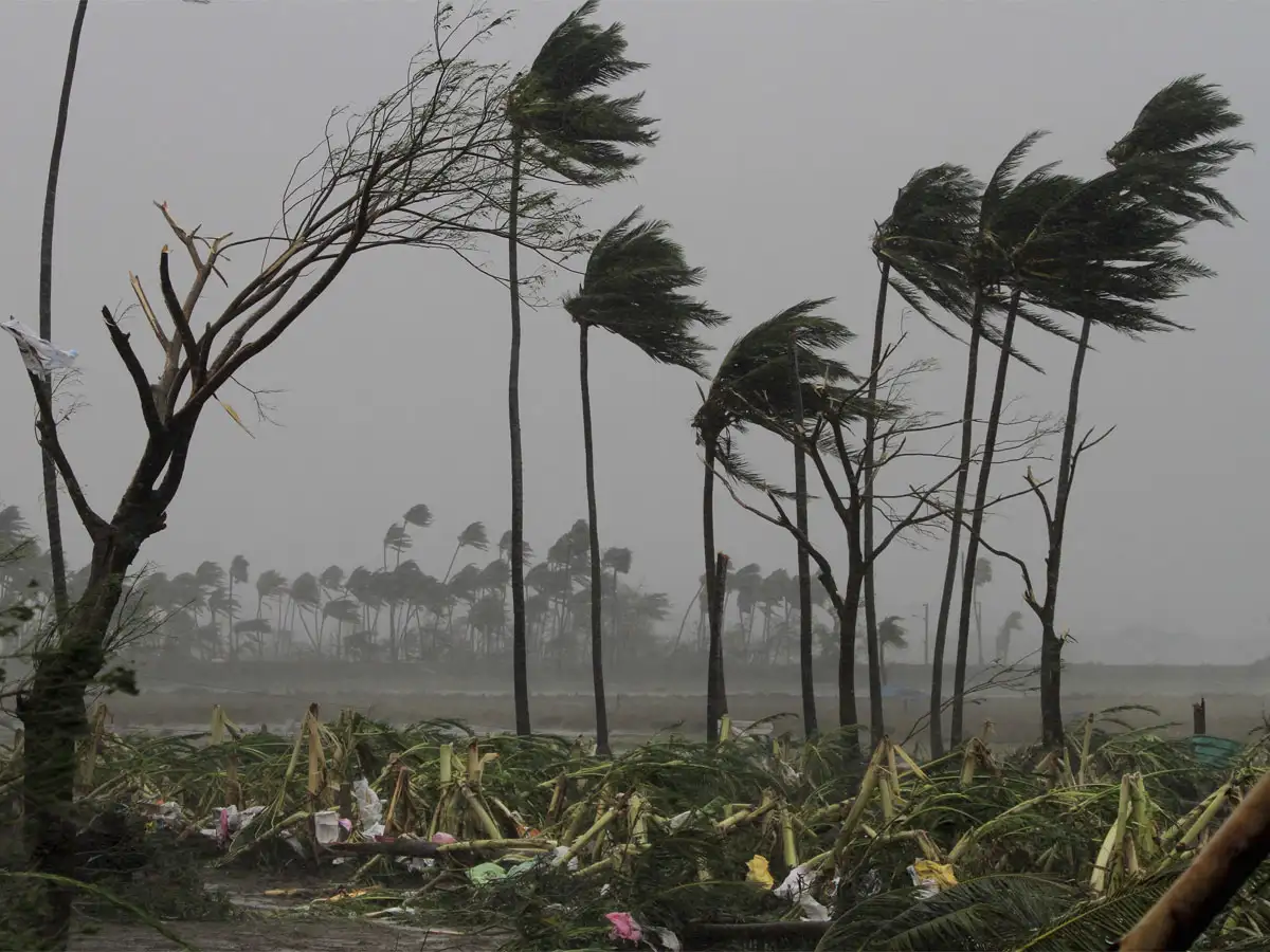 Cyclone: Maharashtra urges coastal residents