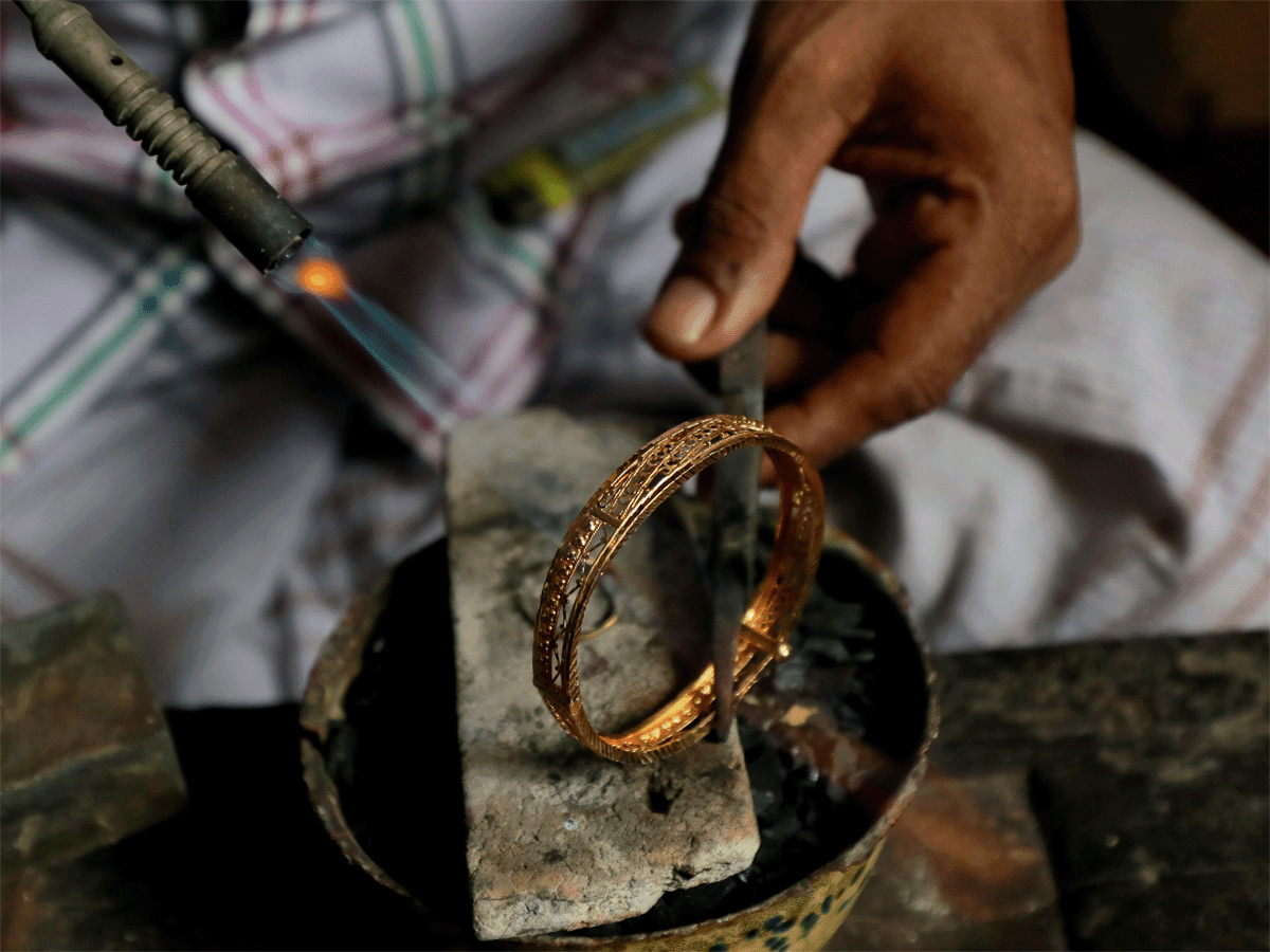 Long working hours, low wages plague India's gold industry workers: Niti Aayog study